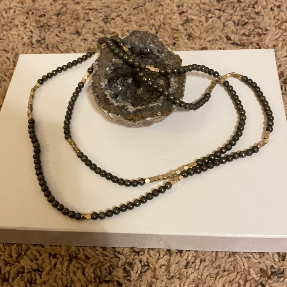 Gold and bronze necklace